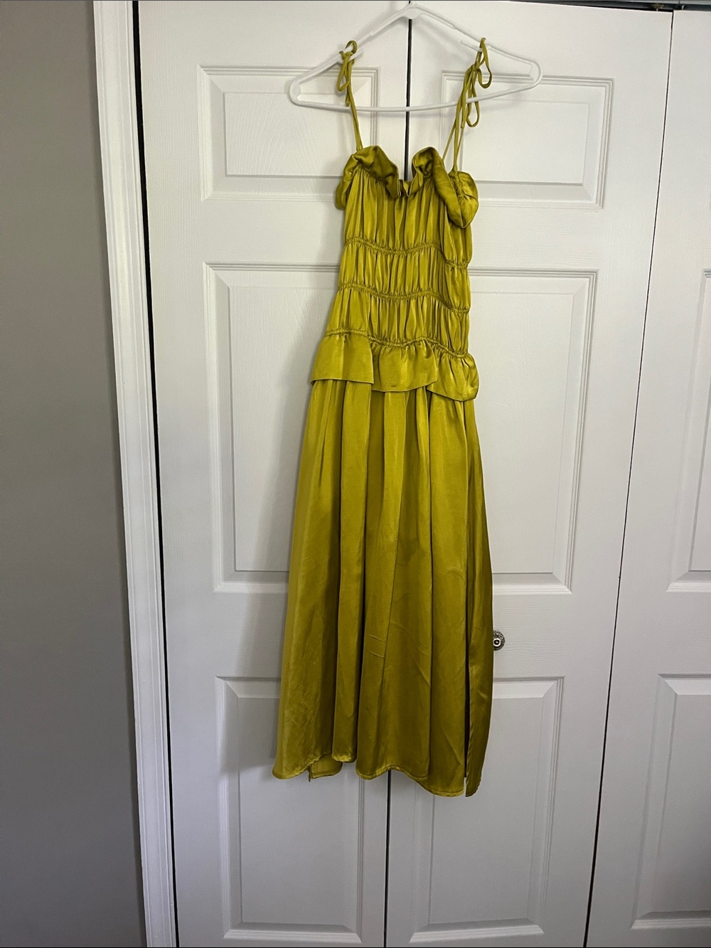 Ruched Tie-Shoulder Midi Dress in Lime